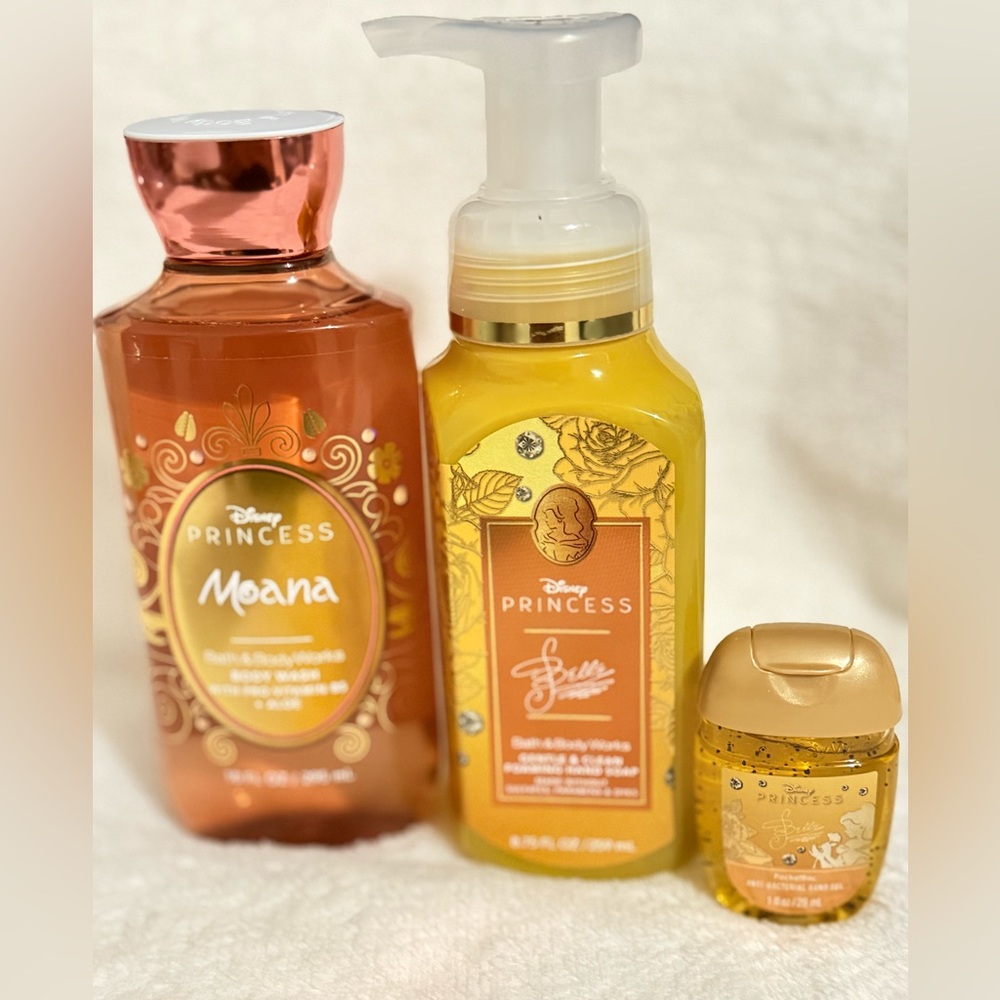 Disney Princess Moana and Belle Bath & Body Wash Set - Orange and Gold